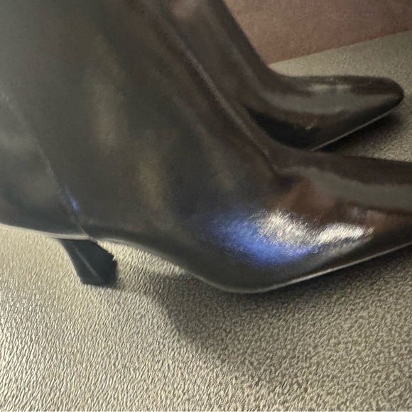 Anne Klein Elegant Black Ankle Boots - Picture 2 of 5